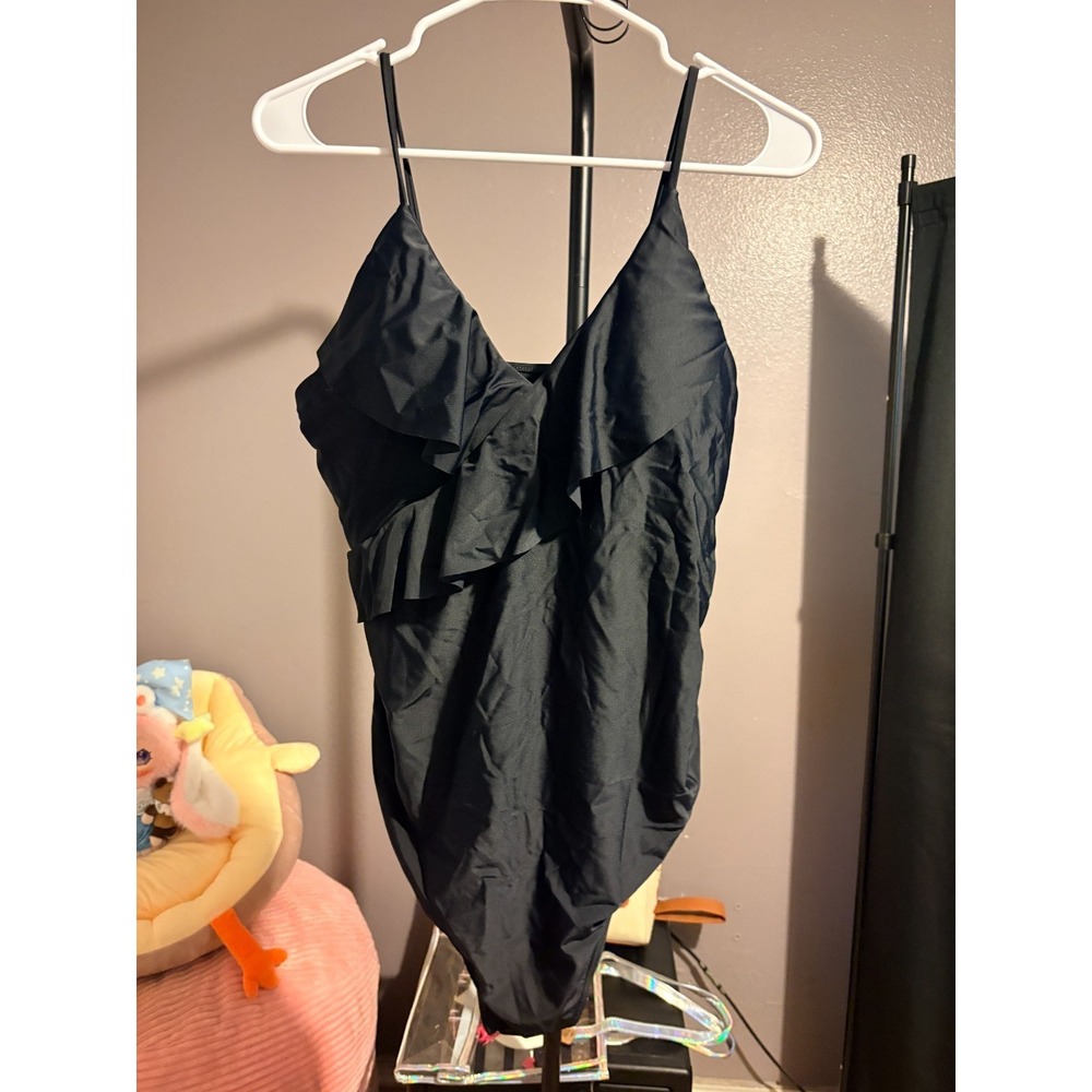 Tempotrax - Black One Piece with Ruffles, Padded Bra, Adj Straps Sz 2XL